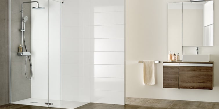 reforma de baño de gama confort mamparas
