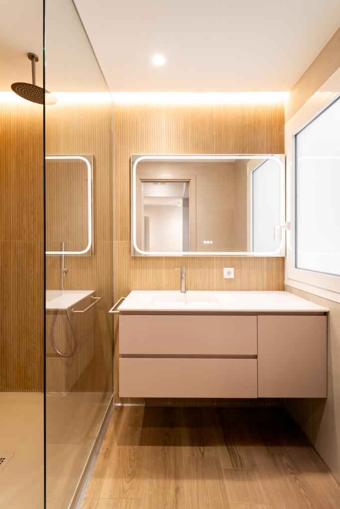 Reforma integral estilo Moderno en l’Eixample, Valencia