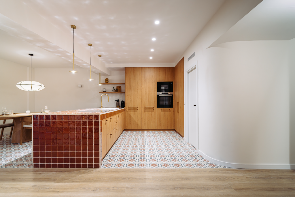 Reforma integral en Plaza de la Reina, Valencia